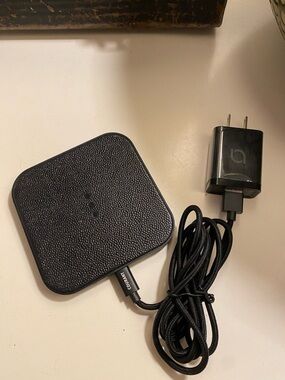 Courant Black Square Wireless Charger Pad with Braided Cable